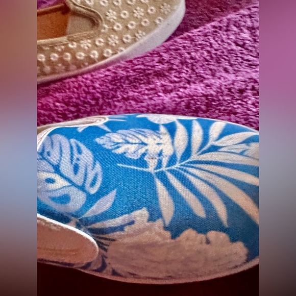 Comfortview Athletic Dottie Blue & White Palm Canvas Sneaker/Loafer, Size 10W - Picture 8 of 10